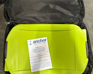 Anchor Hocking Baking Dish with Insulated Carrier