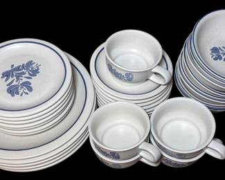 Pfaltzgraff Yorktowne Dishes