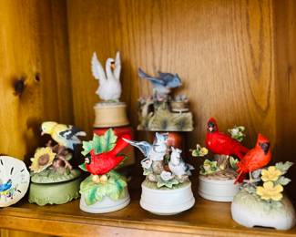 Bird music boxes