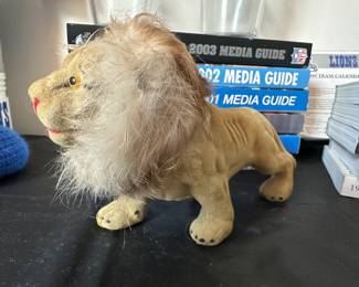 Vintage flocked lion bobblehead