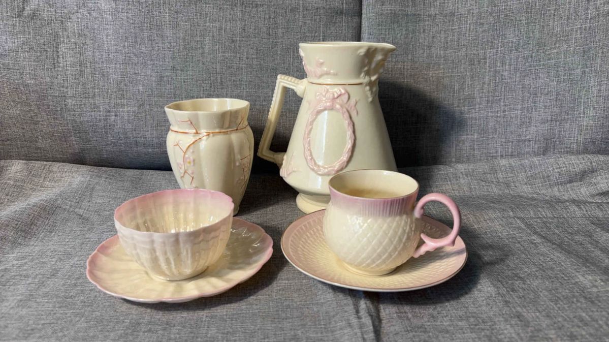 01 Belleek Vintage Ceramic Tea Set With Pitcher And Cups