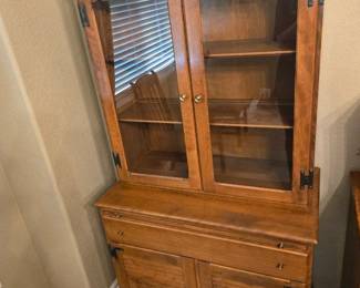 Ethan Allen China Cabinet