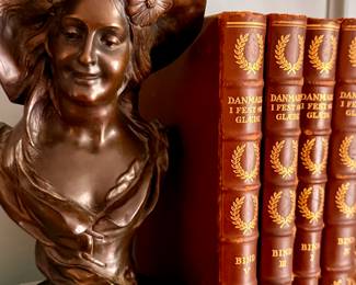 Antique bronze
