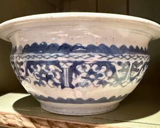 Antique Late 19th Century Chinese Blue & White Porcelain Censer Bowl