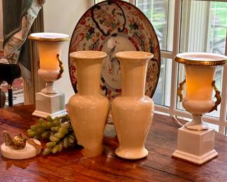 1930s Hollywood Regency porcelain urn lamps and they are in mint condition