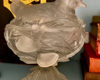 Pair of old Westmoreland White Satin Glass Nesting Dove Bird Candy Trinket Dishes