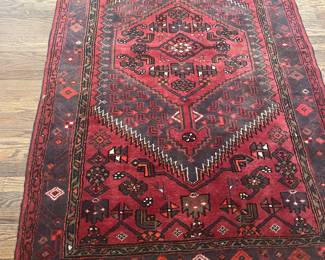 Wonderful 4’ x6’ otiental in kitchen