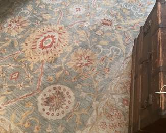Pretty 5’ x8’ rug
