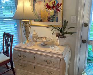 Henredon Bombe chest