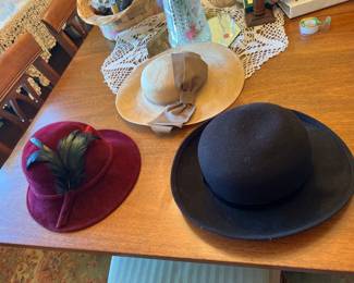 Vintage Women’s Hats,