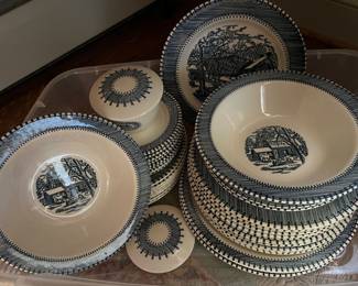 Knowels Country Life Currier & Ives Print Dish Set,