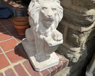 Concrete lion
