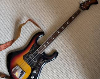 Electric guitar