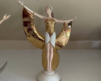 Erte figurine
