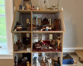 Doll house w/furniture