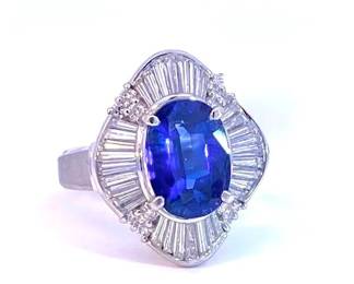 Lot 8028 Blue Sapphire Ring with Diamonds