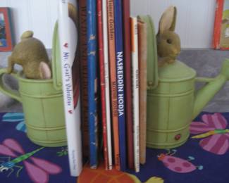 Bunny bookends, children's books