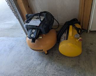 Compressor and air tank 