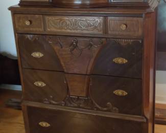 Antique Chest of Drawers