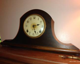 Wood Mantle Clock