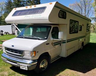 MOTORHOME: 2000 Four Winds 5000 28’ motorhome, 81,390 miles, onboard generator, tank heaters, new (awning, new ac/heat, brakes, tires, exhaust, window seals)