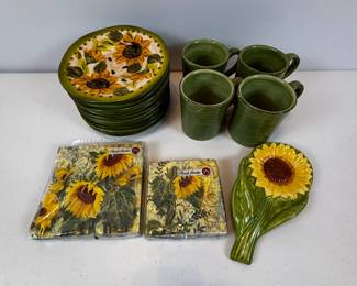 Lot #76 - Sunflower Themed Dinnerware Set
