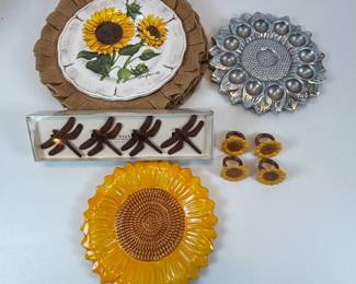 Lot #79 - Sunflower and Dragonfly Kitchen Dining Lot