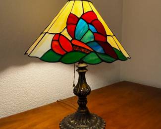 Lot #196 - Tiffany-Style Stained Glass Table Lamp