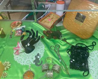 Assorted Jewelry