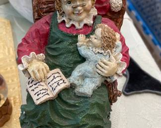Resin Mrs Claus