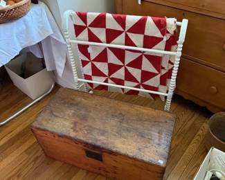 Quilt rack and quilt cover. Pine box.