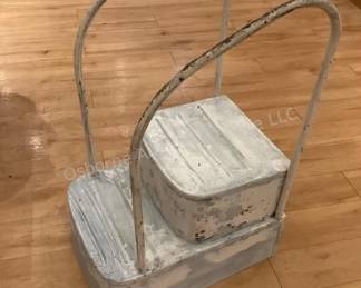 Small metal steps (great for plants)