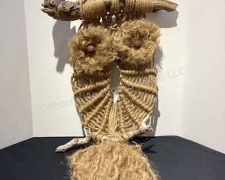 Vintage macramé owl