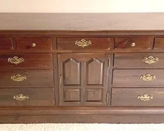 Ethan Allen Dresser