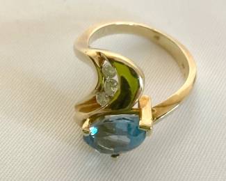 Aquamarine And Gold Ring