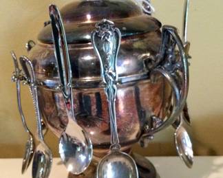 Antique Wm. Rogers Silver Plate Spooner w/Bird on Lid. Holds 12 Spoons