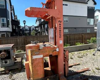 Vintage Raymond Model 31 Standing Forklift for parts or repair
