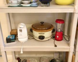 Vintage Rival Crockpot, Vintage Teacups, Electric Can Opener, Stainless Mixing Bowls, Hamilton Beach Personal Blender