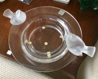 Mid 20th Century R. Latique Deux Moineaux Moqueurs Sparrows Crystal Bowl