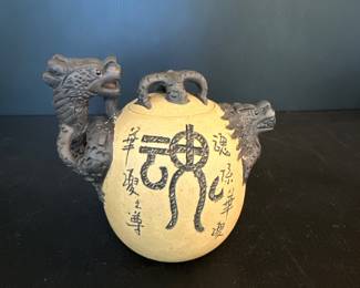 Vtg. Yizing Chinesee Teapot