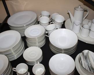 large set Noritake