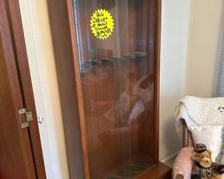 Gun Cabinet with Keys