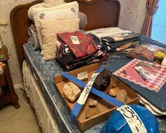 Bed Set Complete - Pillows - cushions - Rock Collection - Hard Hat - Linens