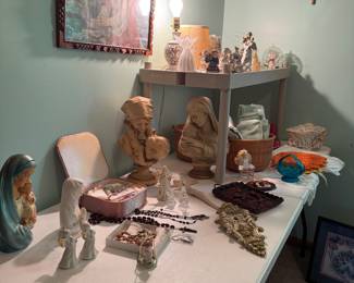 OVERVIEW OF BEDROOM AREA