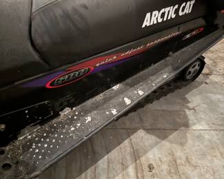 ARTIC CAT SNOWMOBILE