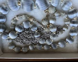 SATIN GREY NECKLACE