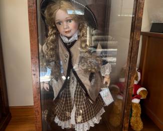 LARGE PORCELAIN DOLL IN HAND MADE CASE