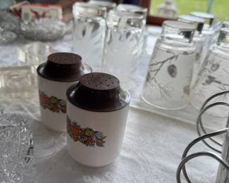 corelle salt and pepper