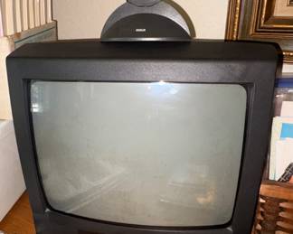 Sylvania old gaming Tv