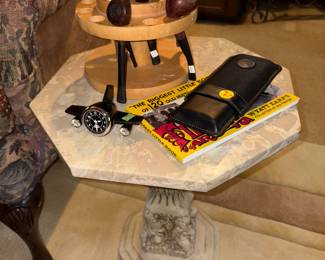 Vintage pipes, cigar case, plane clock